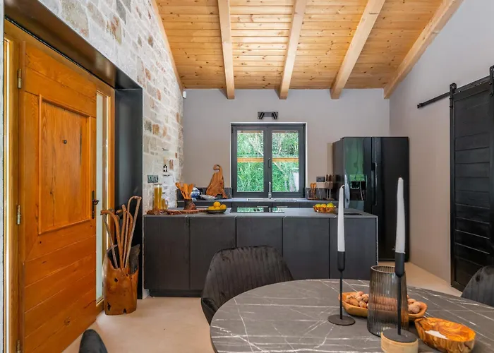 Casa Al Lavere 2363 *